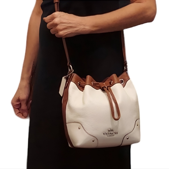 Coach Handbags - 🎁 Coach Drawstring Bucket Crossbody Bag Like New Condition